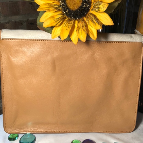 Banana Republic Clutch - Picture 7 of 8